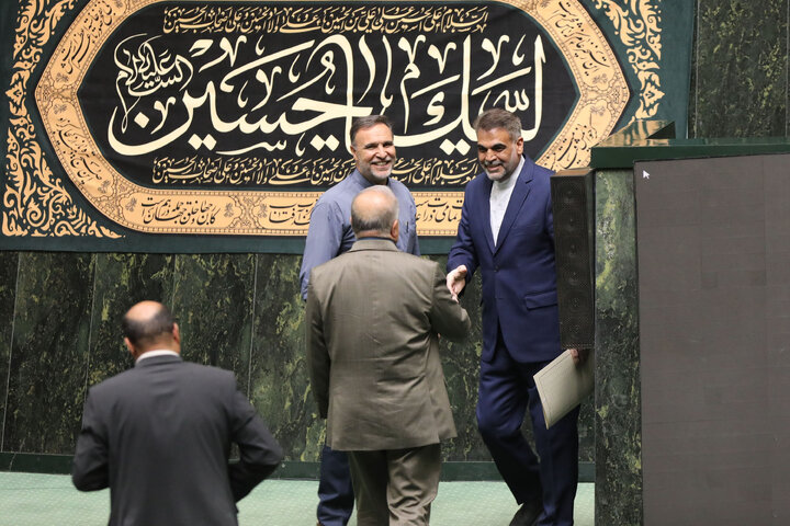 ناطقان میان دستور نشست علنی 31 تیر ماه 1404