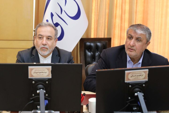 نشست کمیسیون امنیت ملی با حضور وزیر امور خارجه و رئیس سازمان انرژی اتمی