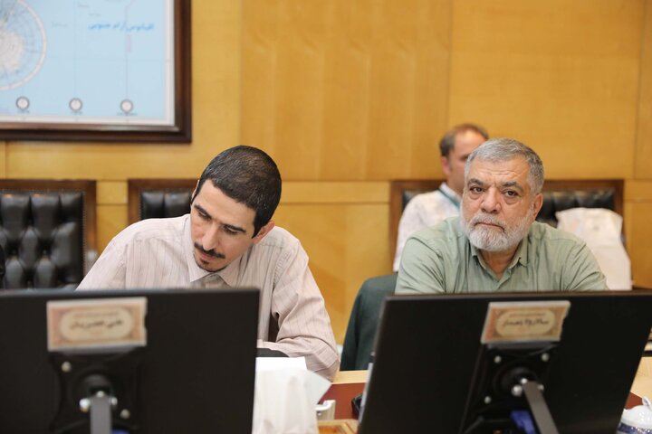 نشست کمیسیون امنیت ملی با حضور وزیر امور خارجه و رئیس سازمان انرژی اتمی