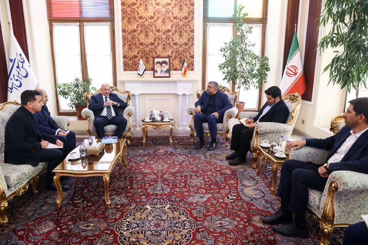 دیدار سفیر کوبا با ابوالفضل عمویی