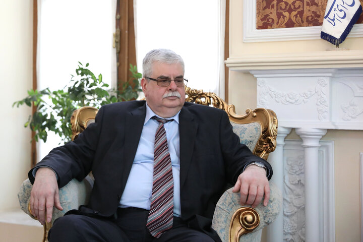 دیدار سفیر روسیه با عمویی