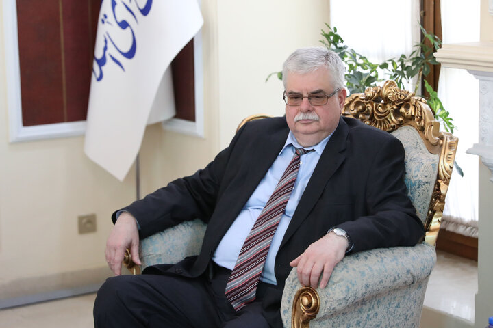 دیدار سفیر روسیه با عمویی