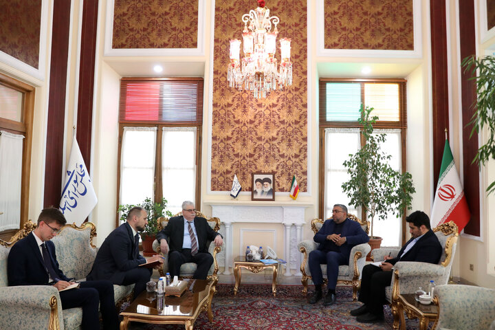 دیدار سفیر روسیه با عمویی