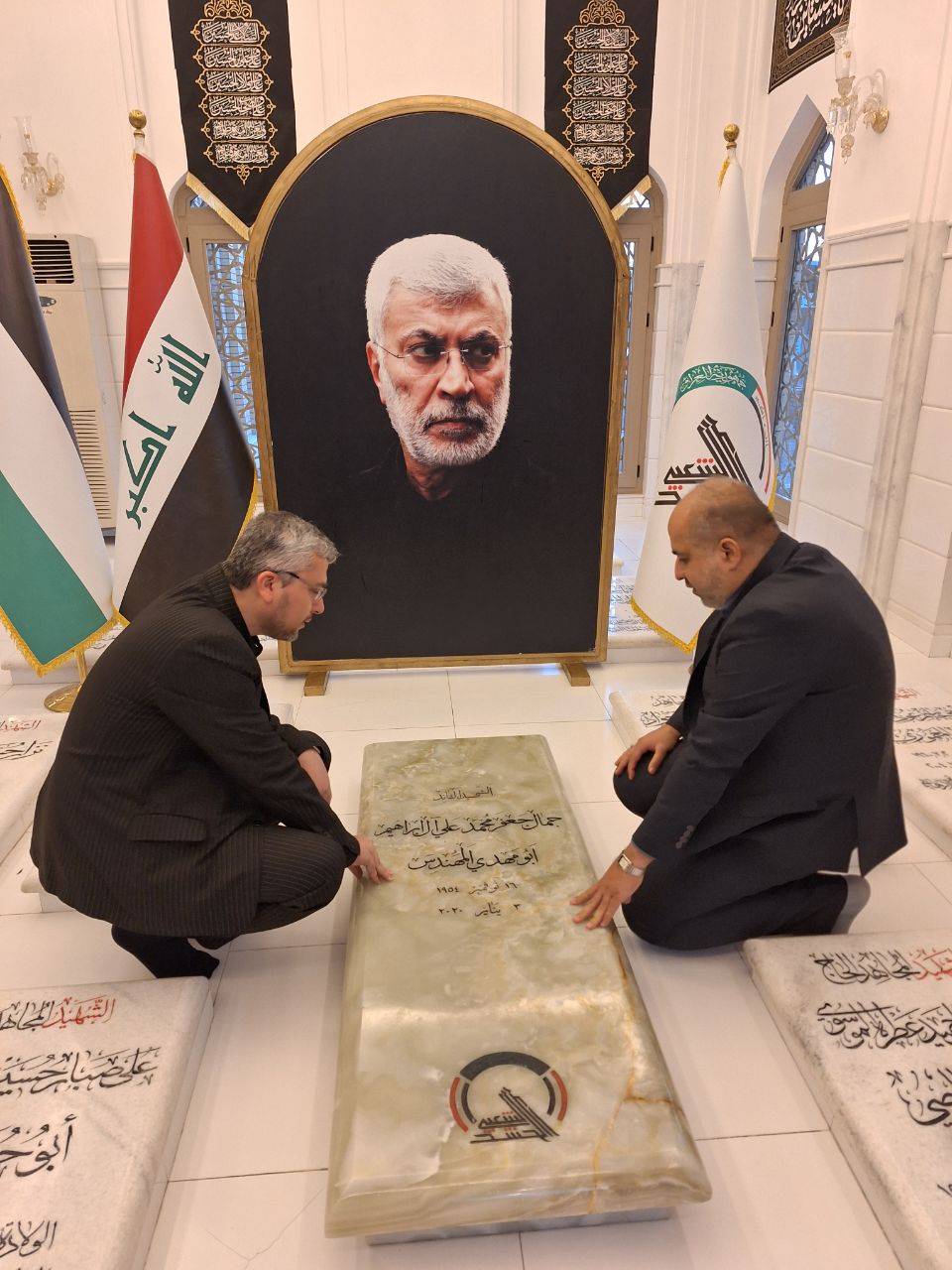 حضور هیات پارلمانی ایران در نجف اشرف/ اعلام همبستگی سران عشایر با نظام جمهوری اسلامی