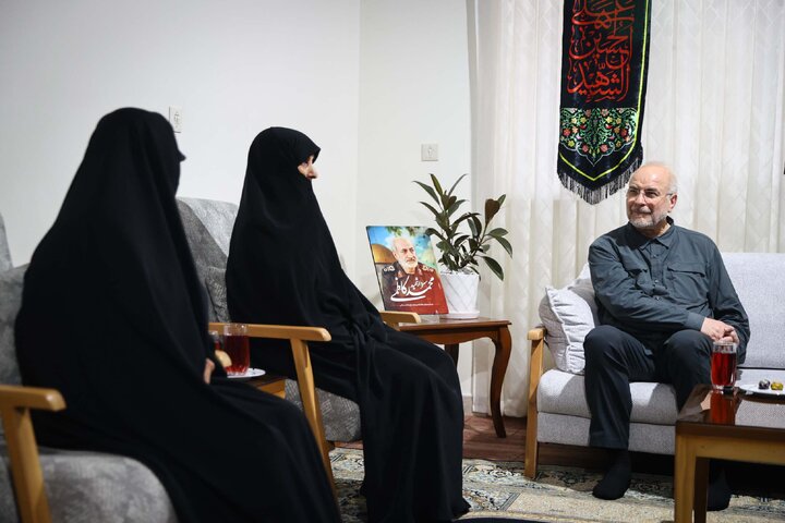 حضور دکتر قالیباف در منزل سرلشکر شهید محمد کاظمی