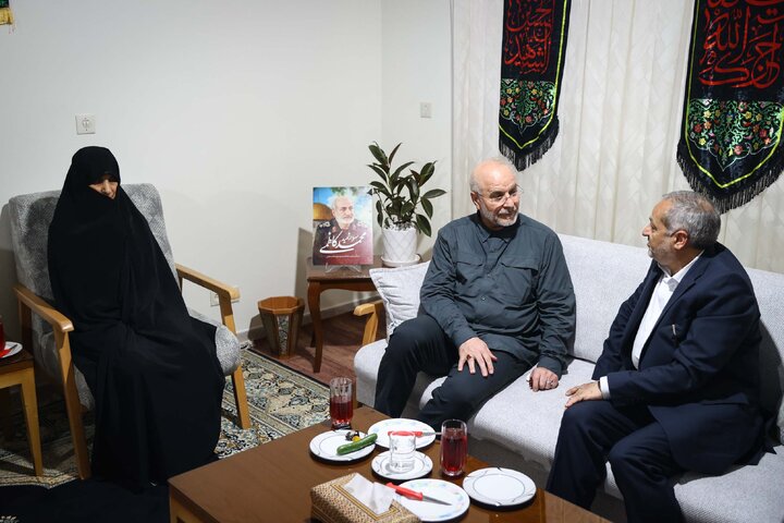 حضور دکتر قالیباف در منزل سرلشکر شهید محمد کاظمی