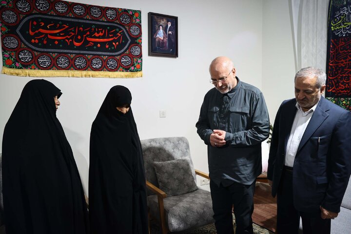 حضور دکتر قالیباف در منزل سرلشکر شهید محمد کاظمی