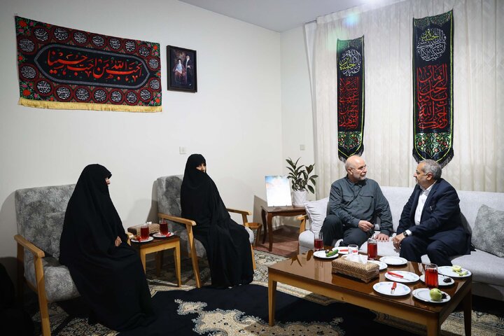 حضور دکتر قالیباف در منزل سرلشکر شهید محمد کاظمی