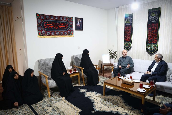 حضور دکتر قالیباف در منزل سرلشکر شهید محمد کاظمی