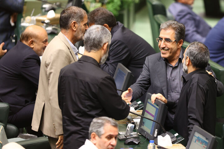 نشست علنی یکشنبه 5 مرداد ماه ۱۴۰۴ مجلس شورای اسلامی