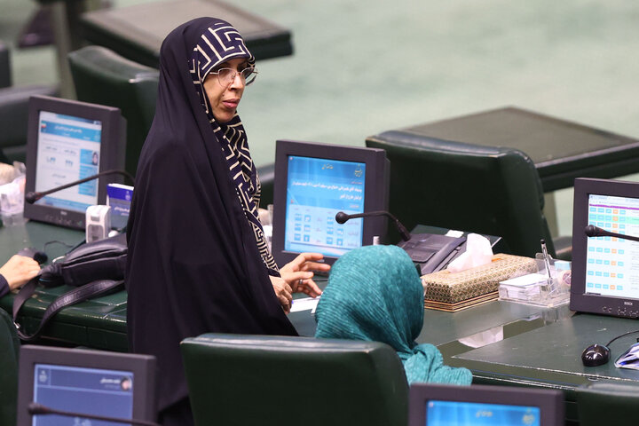 نشست علنی یکشنبه 5 مرداد ماه ۱۴۰۴ مجلس شورای اسلامی