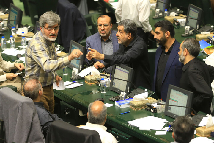 نشست علنی یکشنبه ۵ مرداد ماه ۱۴۰۴ مجلس شورای اسلامی-2