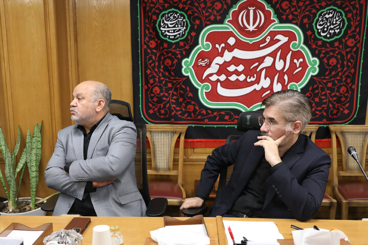 نشست مجمع نمایندگان تهران با شهردار کلانشهر تهران