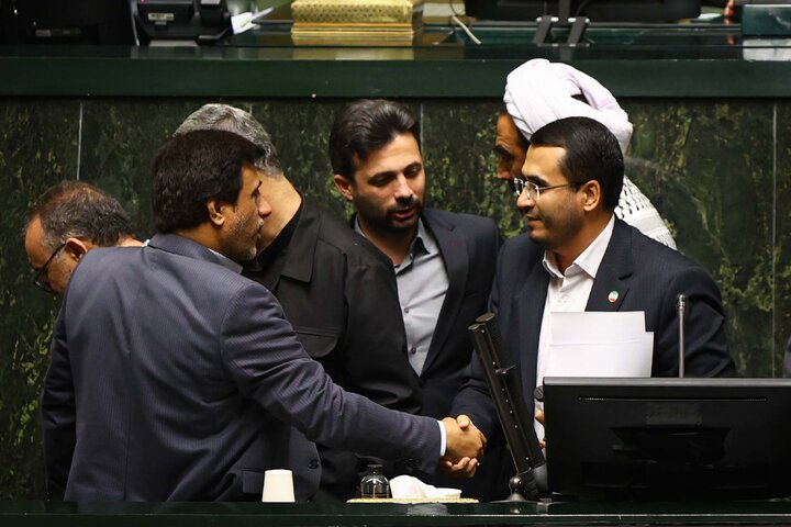 ناطقان میان دستور یکشنبه 5 مرداد ماه