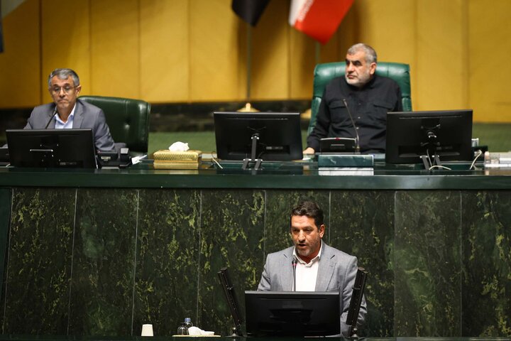 ناطقان میان دستور یکشنبه 5 مرداد ماه