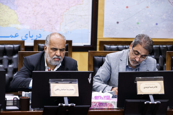 نشست یکشنبه 5 مردادماه کمیسیون امور داخلی کشور و شوراهای مجلس