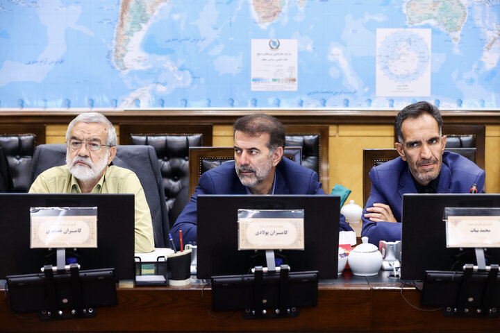 نشست یکشنبه 5 مردادماه کمیسیون امور داخلی کشور و شوراهای مجلس