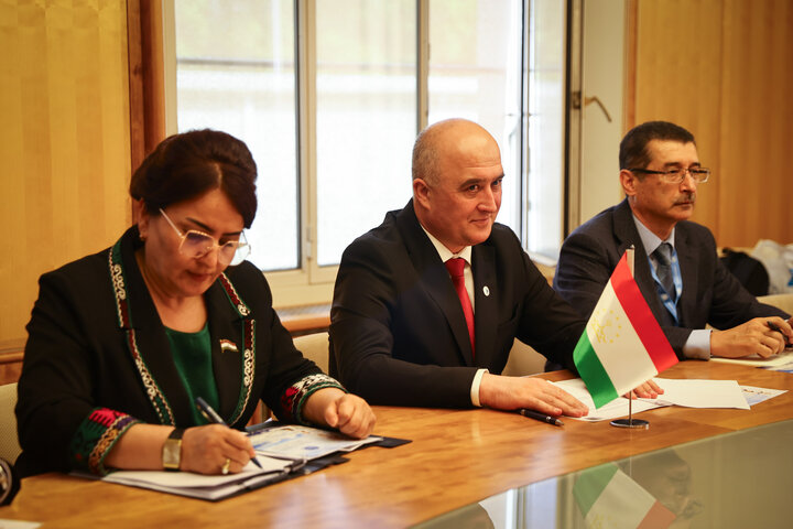دیدار با رئیس مجلس تاجیکستان