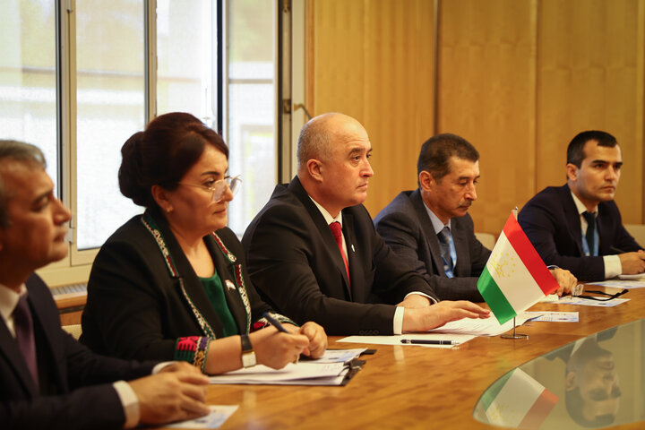 دیدار با رئیس مجلس تاجیکستان