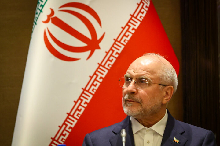 نشست صمیمی با ایرانیان خارج از کشور