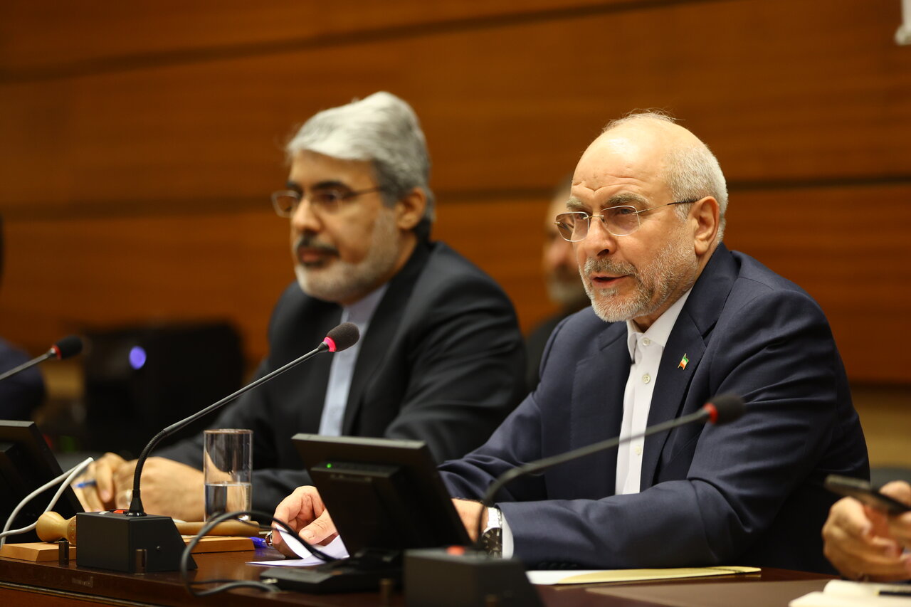 اقدامات رژیم صهیونیستی در غزه یادآور جنایات نازیهاست/ هر لحظه تاخیر درایستادن مقابل اسرائیل یعنی شراکت در جنایات نازیهای قرن ۲۱/ ایران در دریای ظلم و بیعدالتی همچون صخرهای استوار ایستاده است اقدامات رژیم صهیونیستی در غزه یادآور جنایات نازیهاست/ هر لحظه تاخیر درایستادن مقابل اسرائیل یعنی شراکت در جنایات نازیهای قرن ۲۱/ ایران در دریای ظلم و بیعدالتی همچون صخرهای استوار ایستاده است