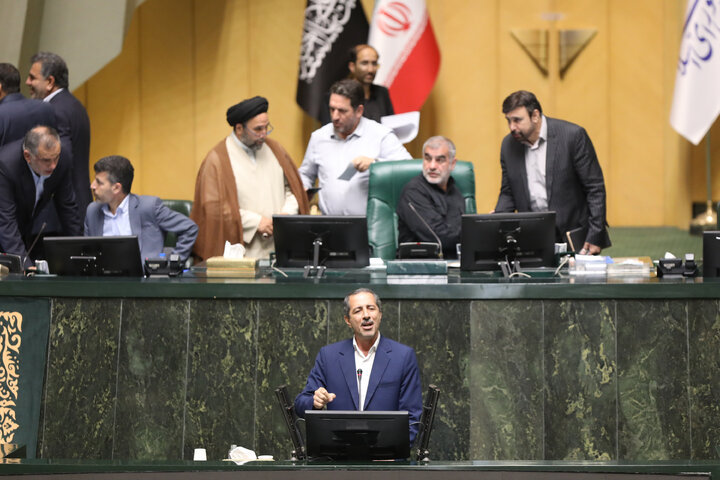 ناطقان میان دستور چهارشنبه 8 مردادماه
