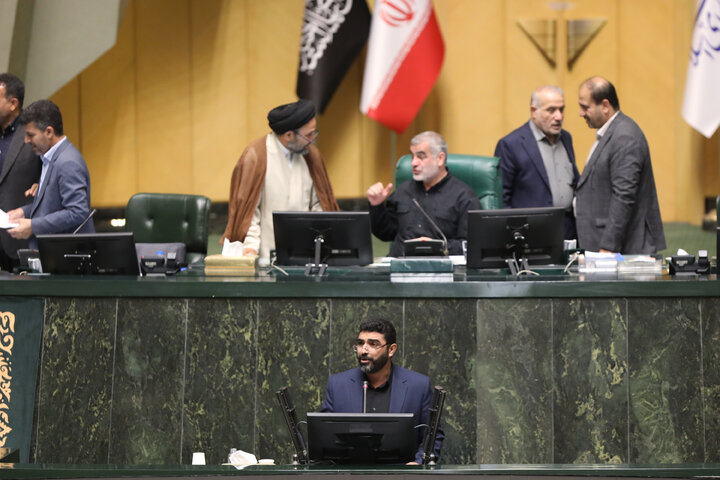 ناطقان میان دستور چهارشنبه 8 مردادماه