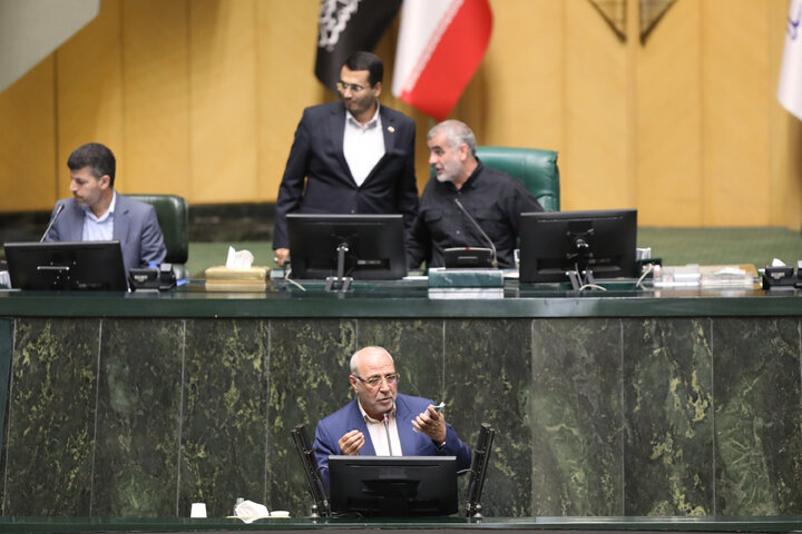 ناطقان میان دستور چهارشنبه 8 مردادماه