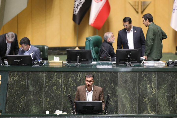 ناطقان میان دستور چهارشنبه 8 مردادماه