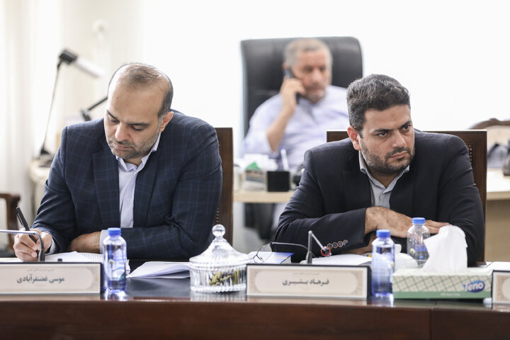 نشست کمیسیون اصل 90