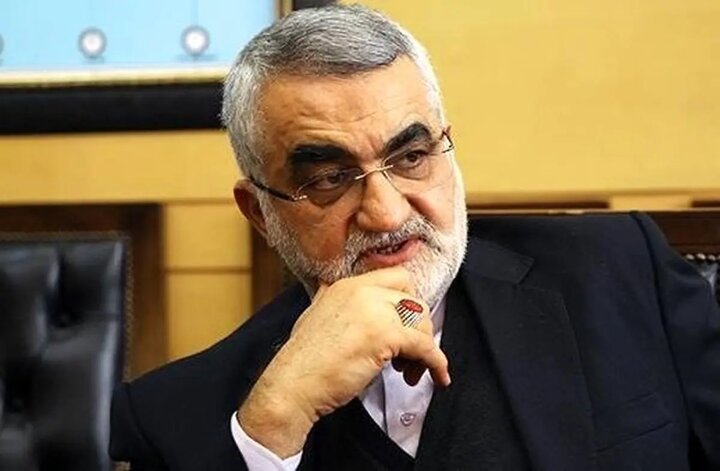 تقویت ارتباط با فرزندان دور از وطن، سیاست جمهوری اسلامی ایران است