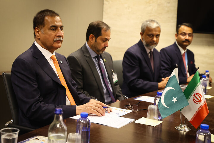 دیدار رئیس مجلس پاکستان با دکتر قالیباف