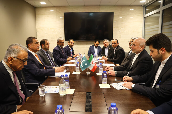 دیدار رئیس مجلس پاکستان با دکتر قالیباف