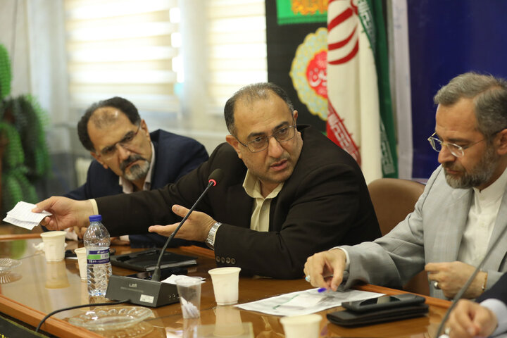 نشست فراکسیون کشاورزی با فرماندار و کشاورزان و تولیدکنندگان دام و طیور شهرستان بابل