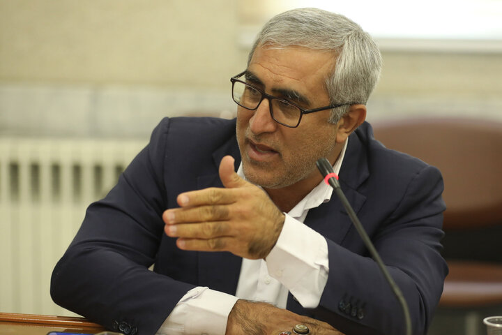 نشست فراکسیون کشاورزی با فرماندار و کشاورزان و تولیدکنندگان دام و طیور شهرستان بابل