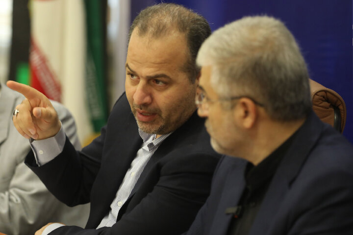 نشست فراکسیون کشاورزی با فرماندار و کشاورزان و تولیدکنندگان دام و طیور شهرستان بابل