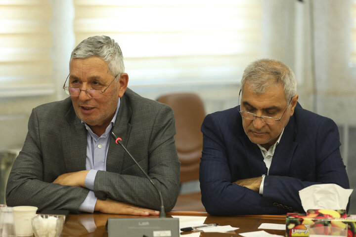 نشست فراکسیون کشاورزی با فرماندار و کشاورزان و تولیدکنندگان دام و طیور شهرستان بابل