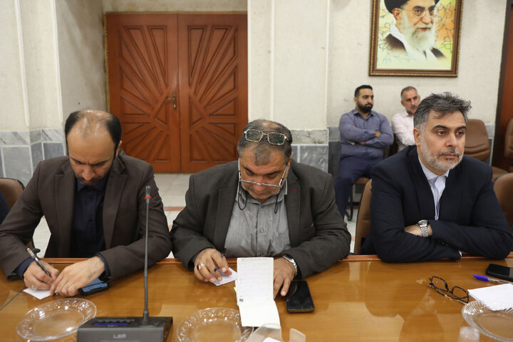 نشست فراکسیون کشاورزی با فرماندار و کشاورزان و تولیدکنندگان دام و طیور شهرستان بابل