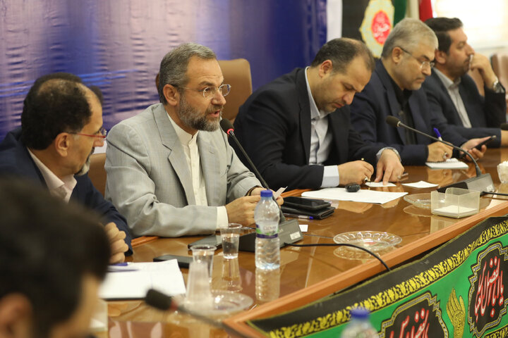 نشست فراکسیون کشاورزی با فرماندار و کشاورزان و تولیدکنندگان دام و طیور شهرستان بابل