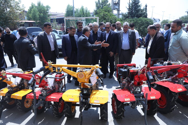 بازدید اعضای فراکسیون کشاورزی از کارخانه تولید ادوات کشاورزی شهرستان بابل