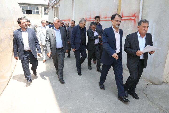 بازدید اعضای فراکسیون کشاورزی از کارخانه تولید ادوات کشاورزی شهرستان بابل