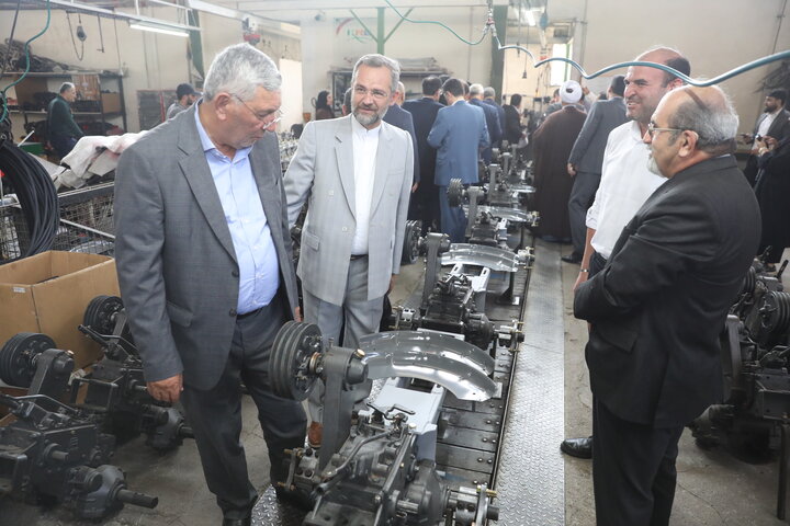 بازدید اعضای فراکسیون کشاورزی از کارخانه تولید ادوات کشاورزی شهرستان بابل