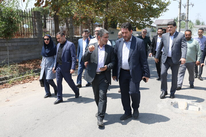 بازدید اعضای فراکسیون کشاورزی از کارخانه تولید ادوات کشاورزی شهرستان بابل