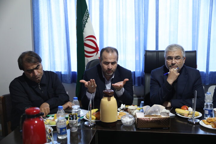 گزارش تصویری دیدار اعضای فراکسیون کشاورزی با مدیران مجتمع پرورش مرغ لاین آرین بابلکنار