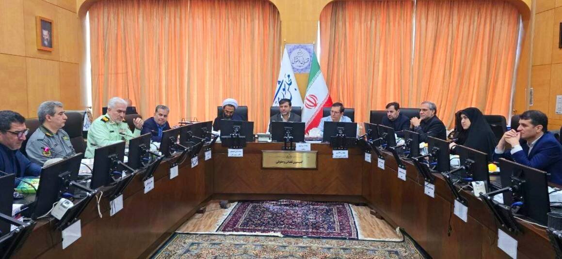 حمایت قانونی از مدافعان طبیعت وارد فاز عملیاتی شد؛ نشست 4 جانبه مجلس برای اصلاح قانون حمل سلاح محیط‌بانان
