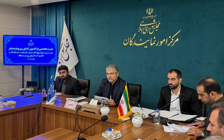 فلسفی: بهینه‌سازی؛ اصلی‌ترین راهکار برای حل مشکلاتی مانند قطع آب کشاورزی/وزارت نیرو به استناد قانون برنامه هفتم توسعه موظف است معضل کم‌آبی را رفع کند