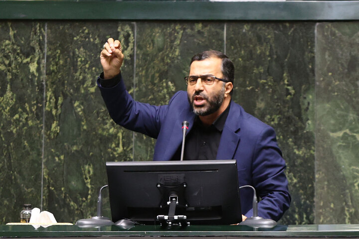 ناطقا میان دستورصحن علنی یکشنبه 12 مرداد 1404