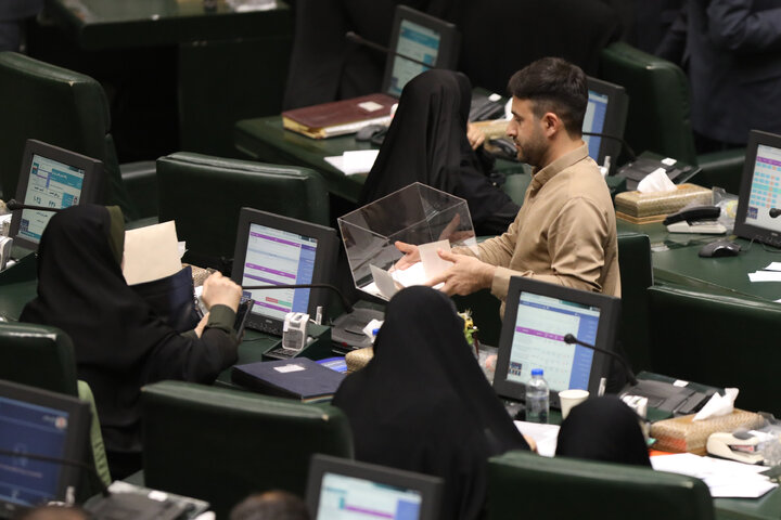 نشست علنی سه شنبه 14 مردادماه مجلس شورای اسلامی