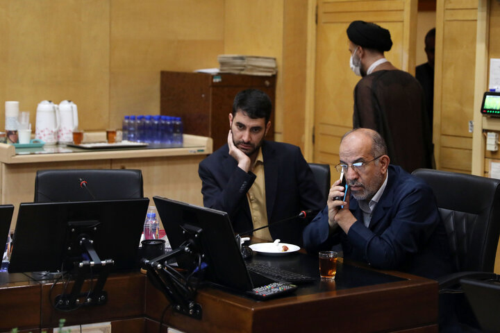 کمیسیون صنایع-وزیر نیرو 14-05-1404