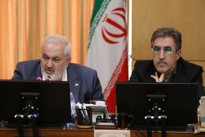 کمیسیون صنایع-وزیر نیرو 14-05-1404